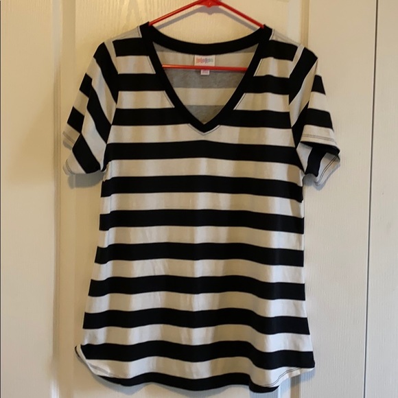 LuLaRoe Tops - M LuLaRoe Christy. EUC!